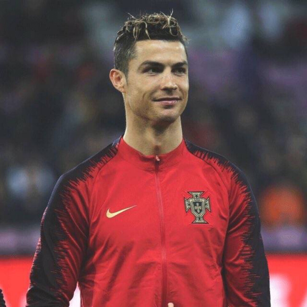 足球职业化的全球趋势（全球足球职业化发展态势）