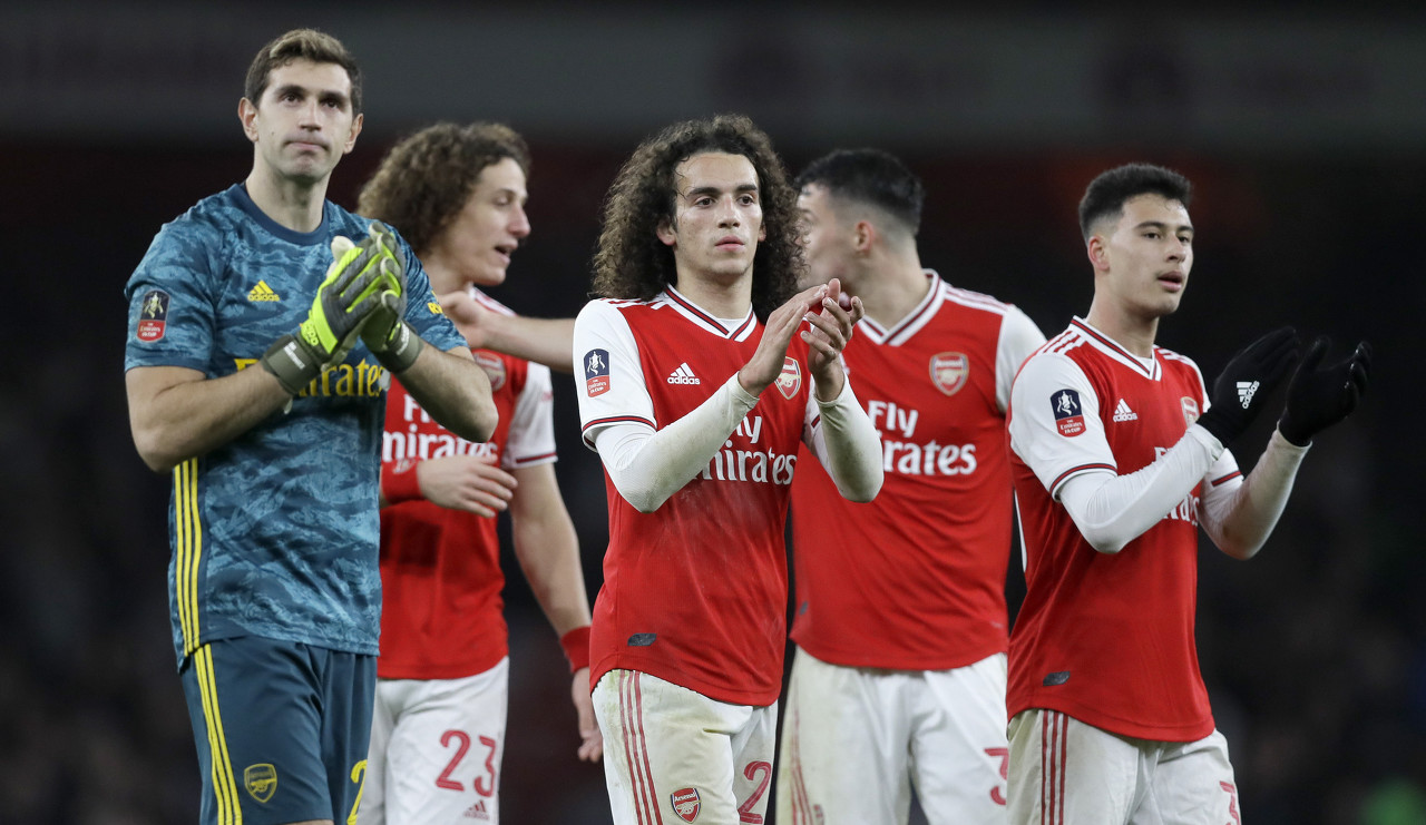 古德蒂手术成功 持拐杖回归执教 博斯科维奇+马尔科娃冲击新赛季