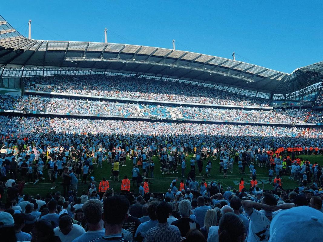 决裂斯卢茨基！申花26岁国脚三年仅首发5次，下一站恐俯身中甲！（与斯卢茨基决裂？申花26岁国脚三年仅5次先发，下一站或降至中甲）