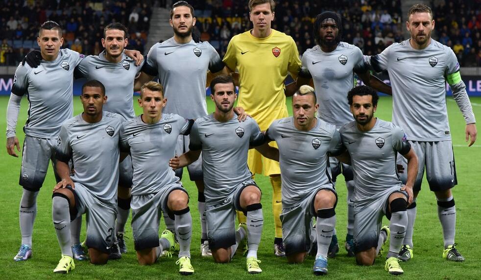 伊格莱西亚斯：哈兰德是当今最强前锋，德罗巴是历史最强前锋（伊格莱西亚斯：哈兰德为当今最强前锋，德罗巴为史上最强前锋）