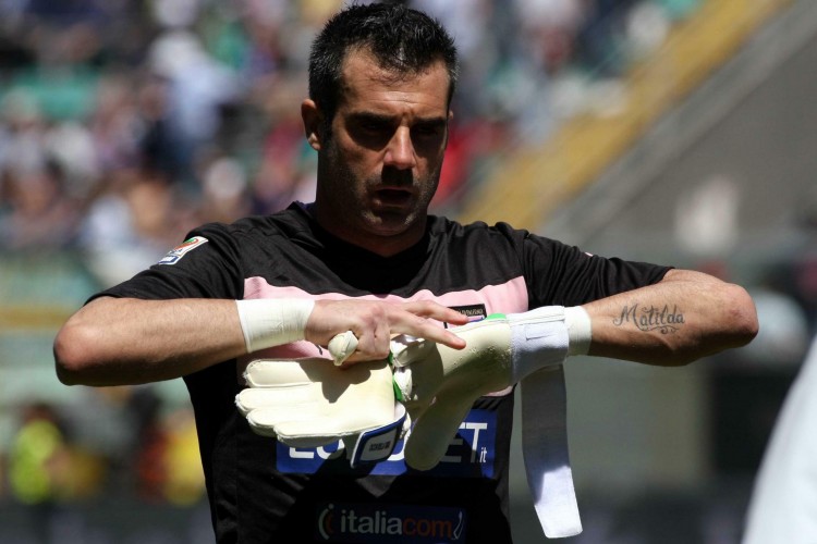 布里兰主场迎战江原 FC ，亚冠关键战即将打响（布里兰坐镇主场迎战江原FC，亚冠焦点对决一触即发）