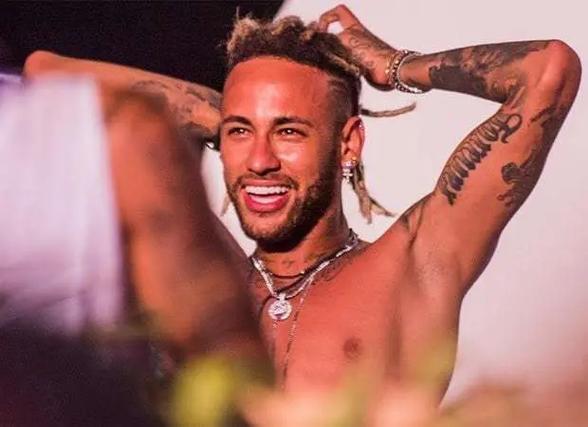 足总杯第三轮抽签：曼联对阵布莱顿，热刺大战维拉