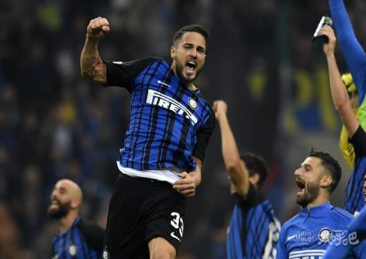 半场战报：汉堡1-0斯图加特，格拉策尔破门