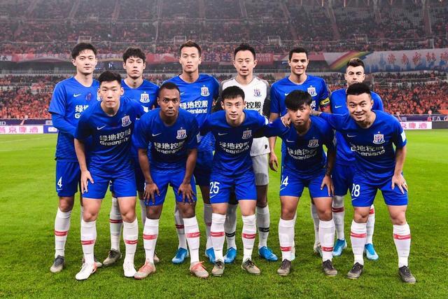 杜兰特关键三分，锁定比赛胜利