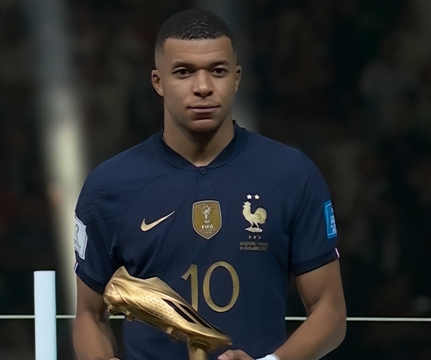 欧冠淘汰赛门票暴涨引发球迷抗议（欧冠淘汰赛票价飙升引发球迷集体抗议）