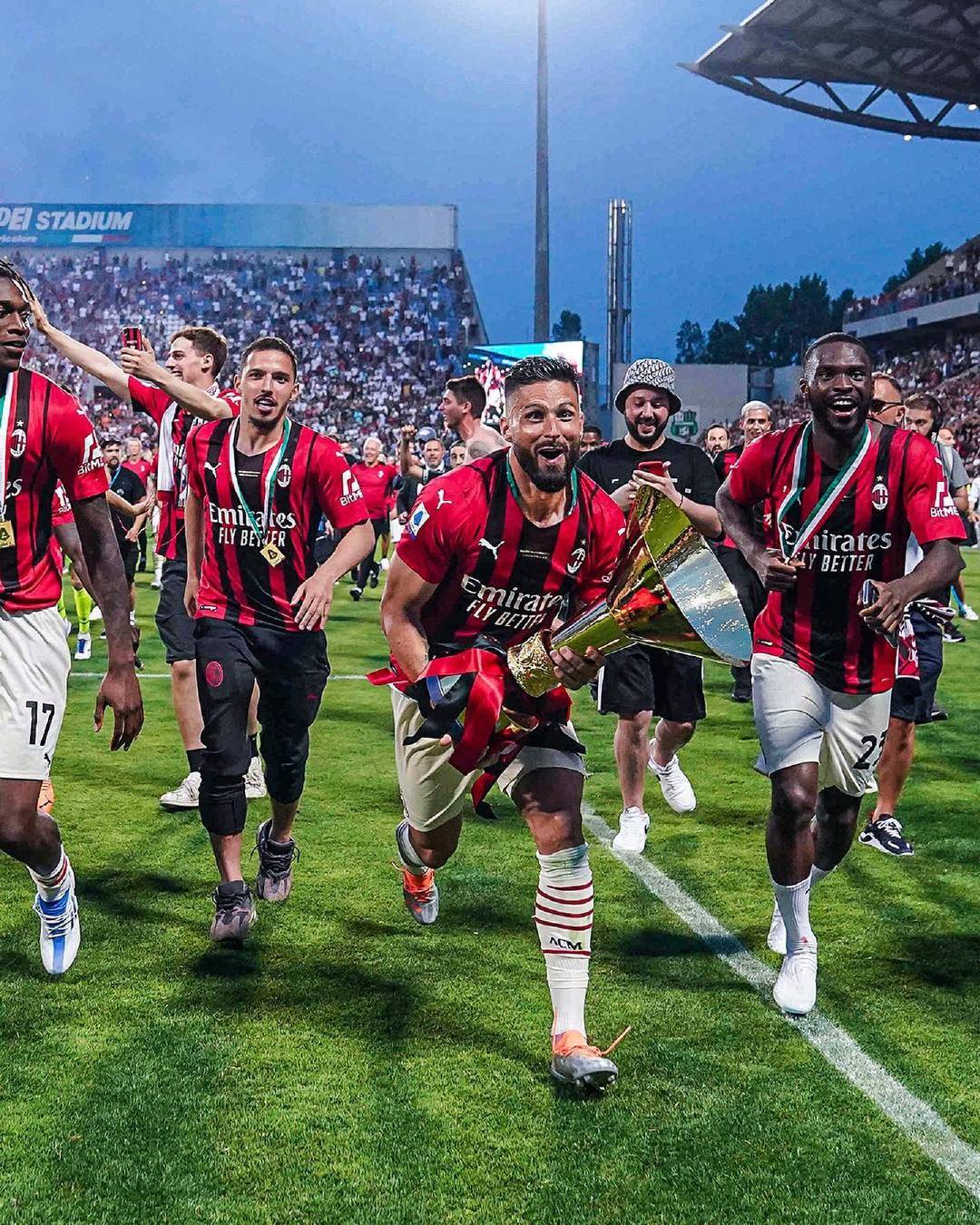 穆帅的本菲卡1米98门将受到英超球队关注，售价在4000万欧元