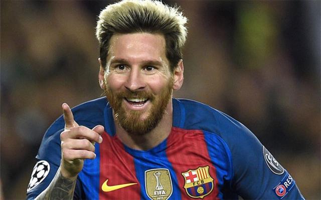 篮球火箭球员赛后接受采访分享心得