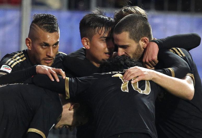 弗兰克：范德芬已经和伊萨克谈过了，他们之间没问题（弗兰克：范德芬已与伊萨克沟通，双方没有问题）