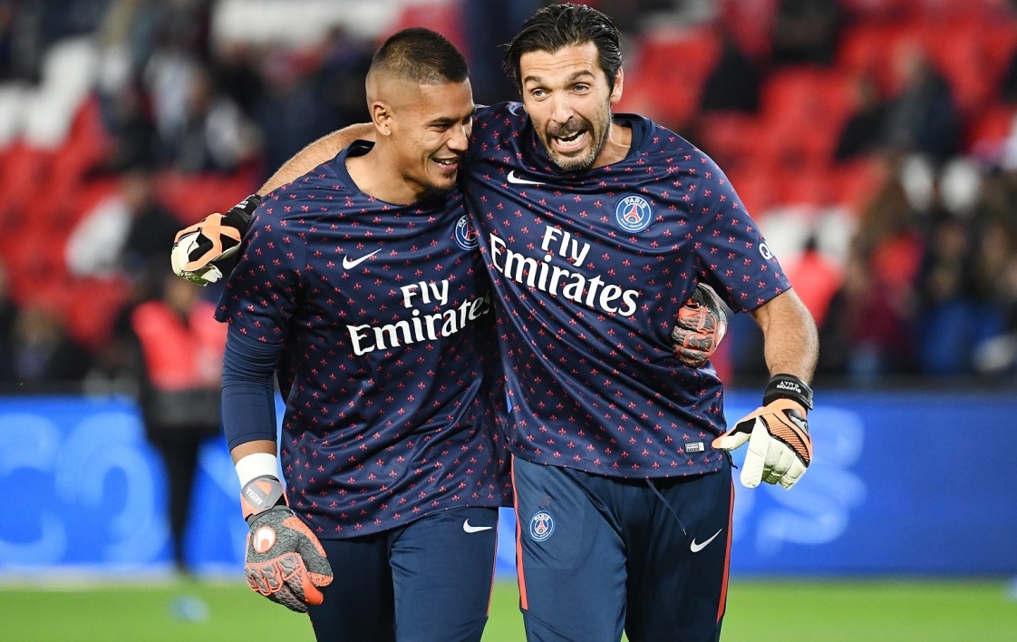 世体：巴萨与格伊已经有数周没有联系，拜仁和利物浦给的更多（世体：巴萨与格伊已多周未沟通，拜仁与利物浦条件更优）