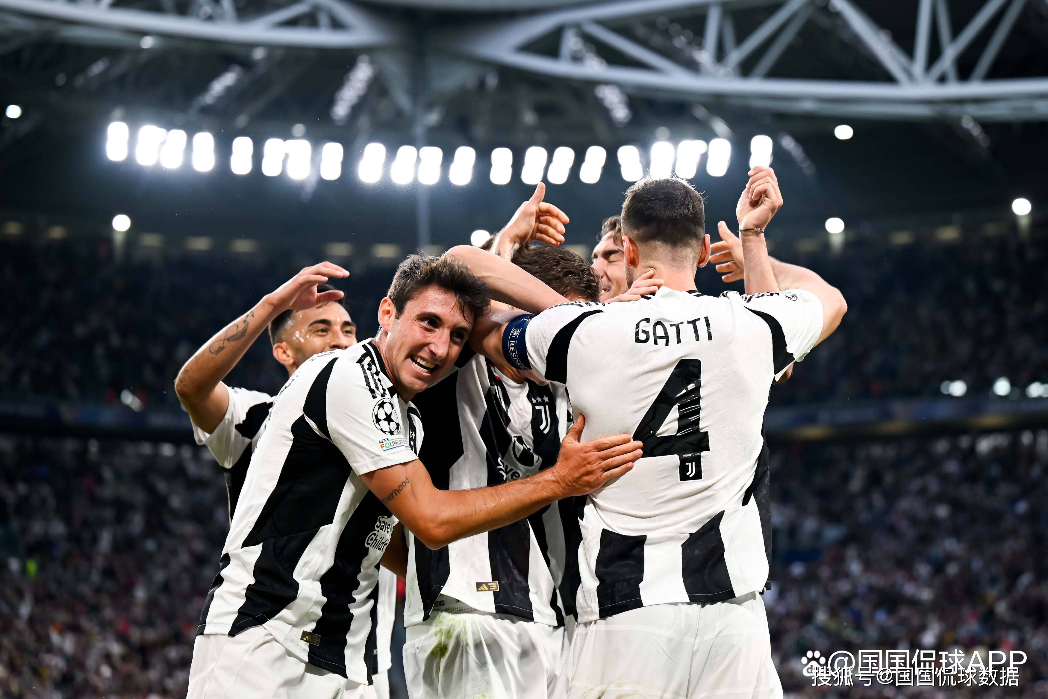 儒尼尼奥96／97赛季降级仍获英超最佳球员（96／97球队降级，儒尼尼奥却荣膺英超年度最佳）