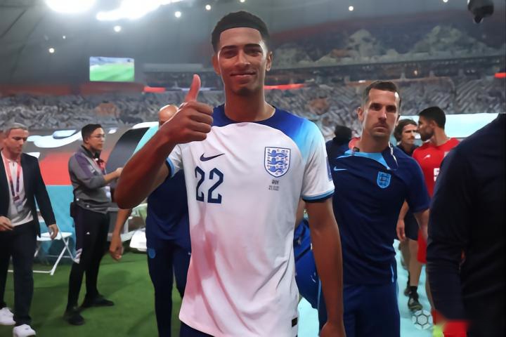 荣耀加身！大连可为夺季军直通中乙，教练球员揽获多个奖项