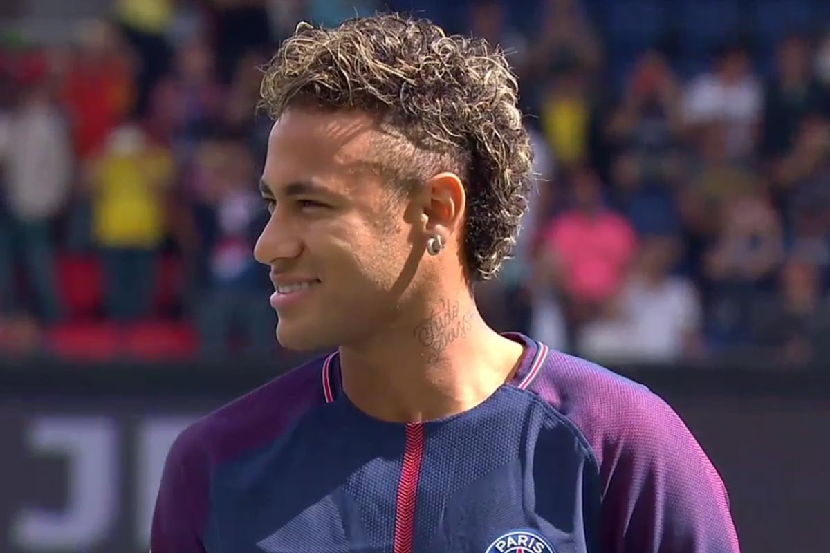 阿尔瓦雷斯连续5场西甲0球0助，近9场联赛仅打入1球